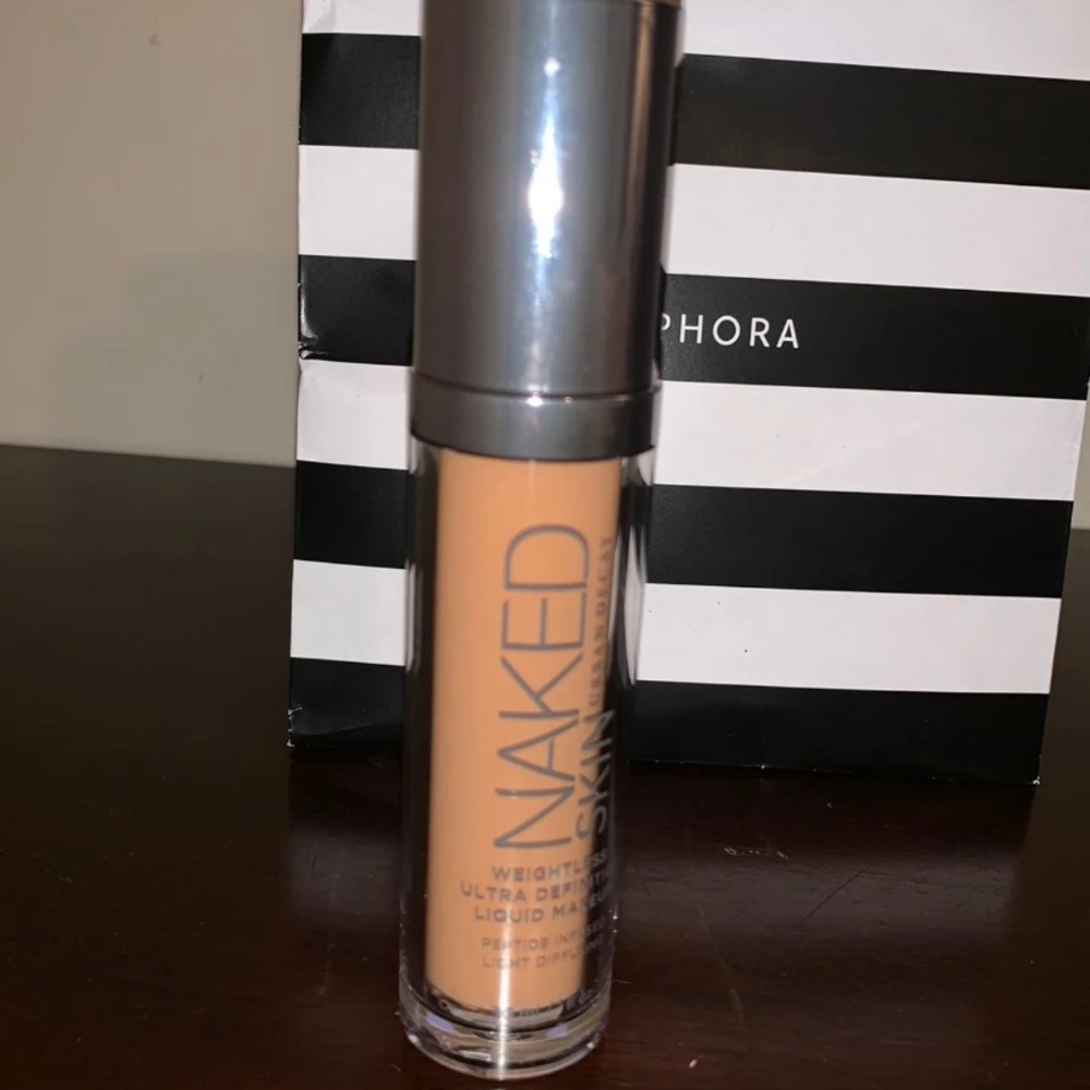Urban Decay Naked Skin Foundation
